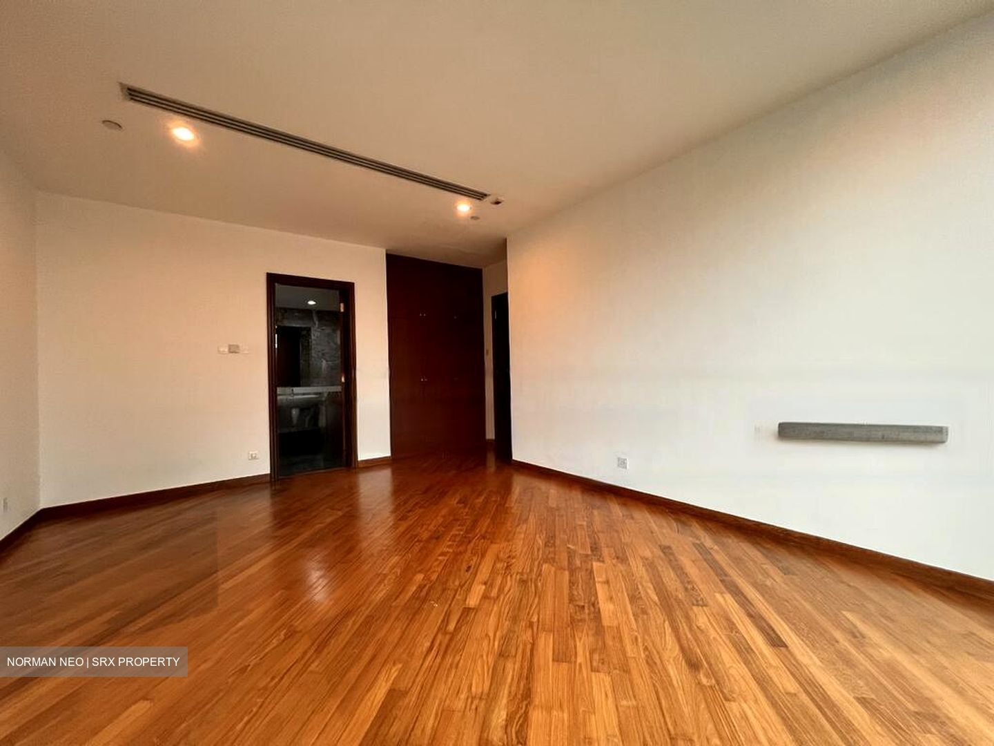 Riverside 48 (D9), Apartment #443898551
